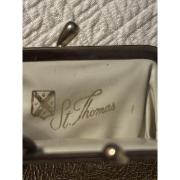 vintage St Thomas gold lame leather coin purse or cigarette holder bag 1960s - Picture 3 of 8